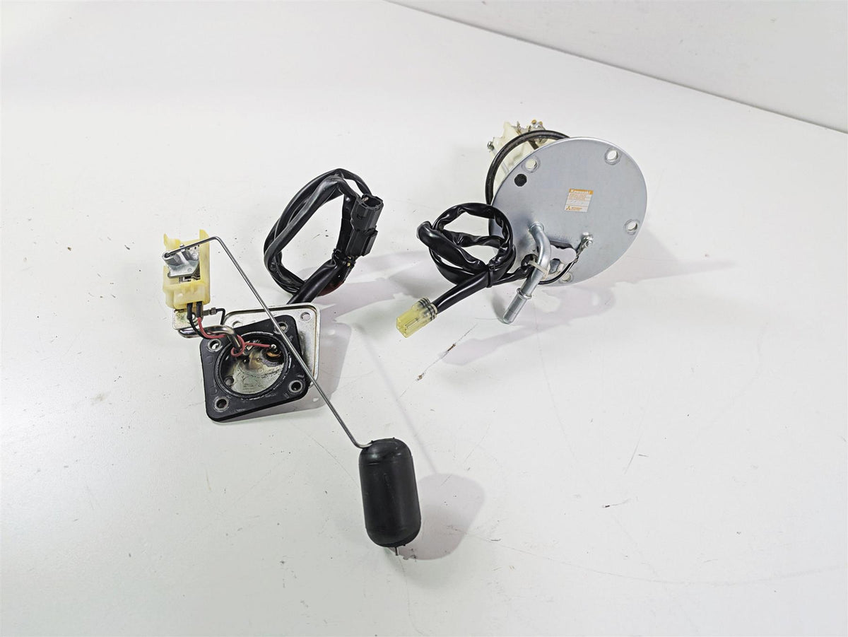 2023 Kawasaki ZX1400 ZX14R Ninja Fuel Gas Pump & Sending Unit 49miles 49040-0820 {{ shop.shopifyCountryName }} - Mototech271