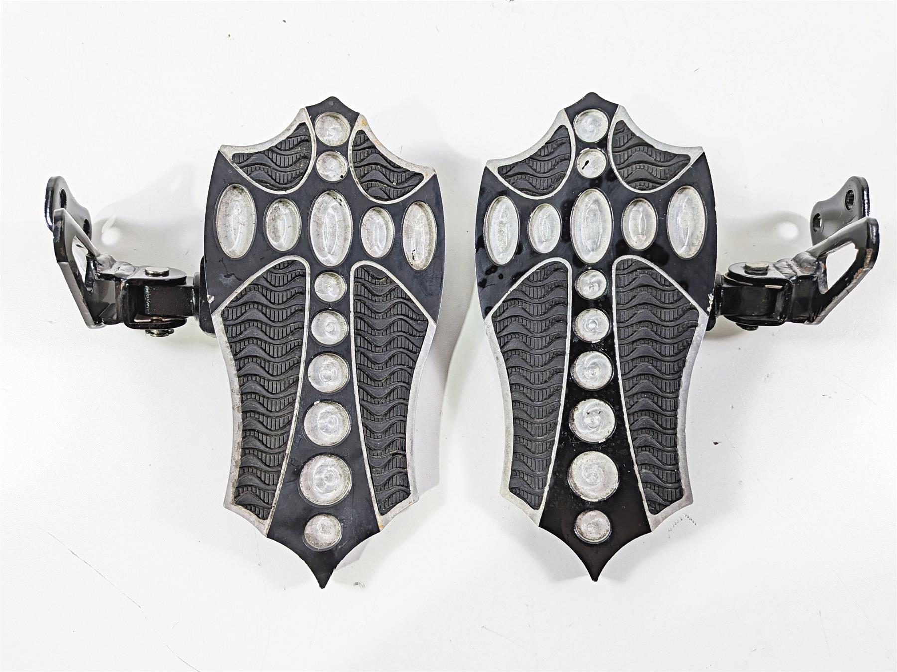 2014 Suzuki M109R VZR1800 Boulevard Rear Passenger Floor Boards 43700-48G00 {{ shop.shopifyCountryName }} - Mototech271
