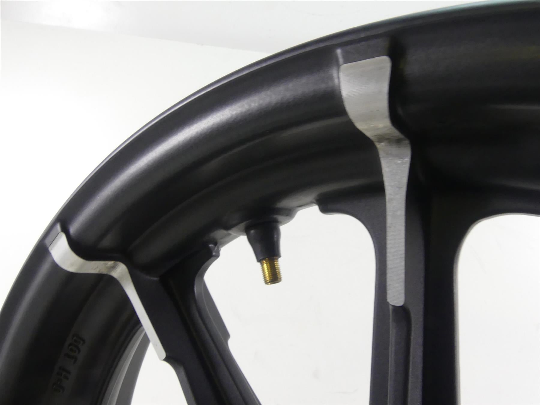 2019 Harley XL883 N Sportster Iron Rear 16x3 Wheel Rim 9 Spoke 40900402 {{ shop.shopifyCountryName }} - Mototech271