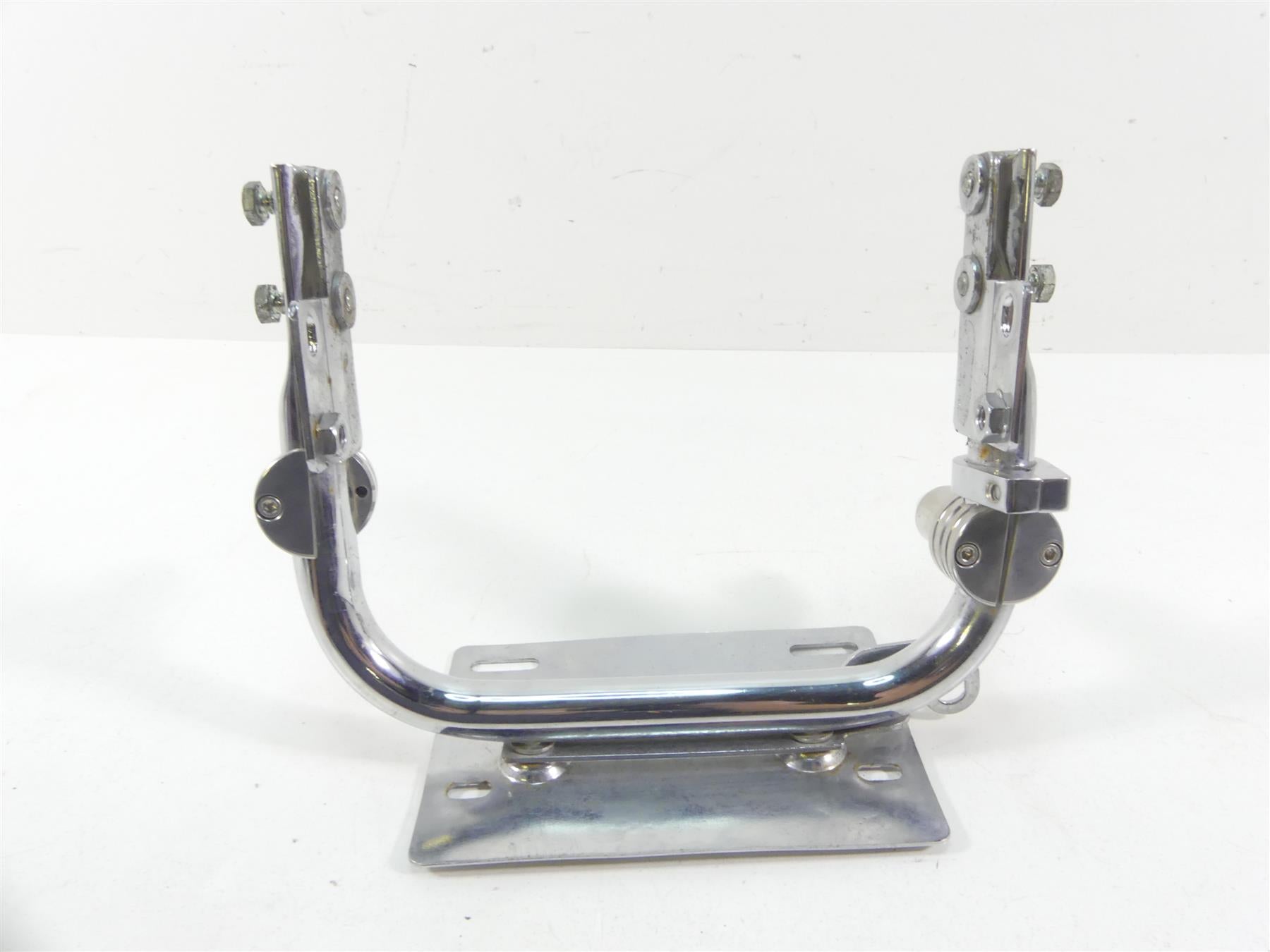 2004 Harley FLHTC SE CVO Electra Glide Rear Chrome License Plate Holder 53422-97 {{ shop.shopifyCountryName }} - Mototech271