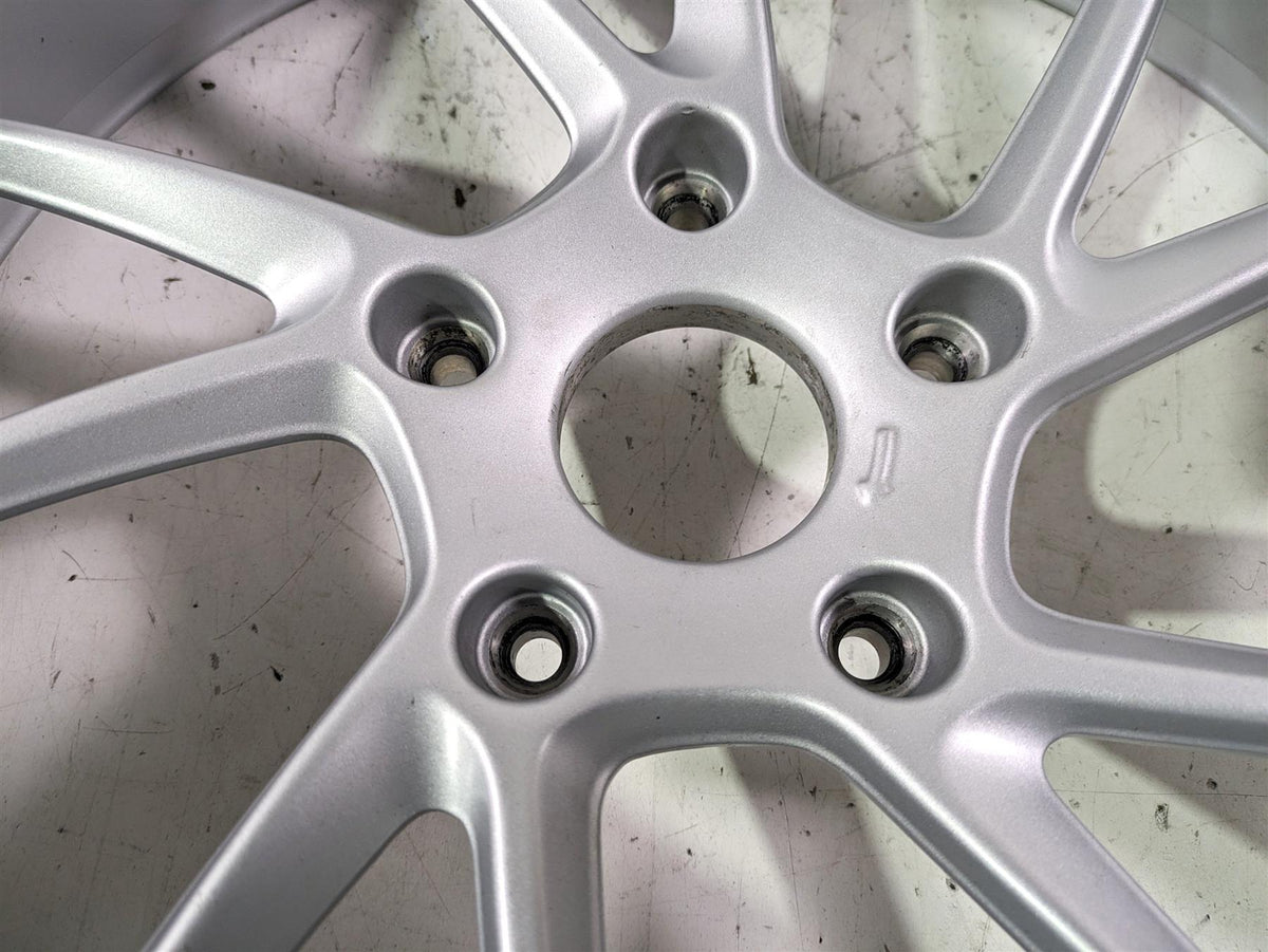 2022 BMW R1250 RT K052 Straight 17x5.5 Rear Wheel Rim 36317727235 {{ shop.shopifyCountryName }} - Mototech271