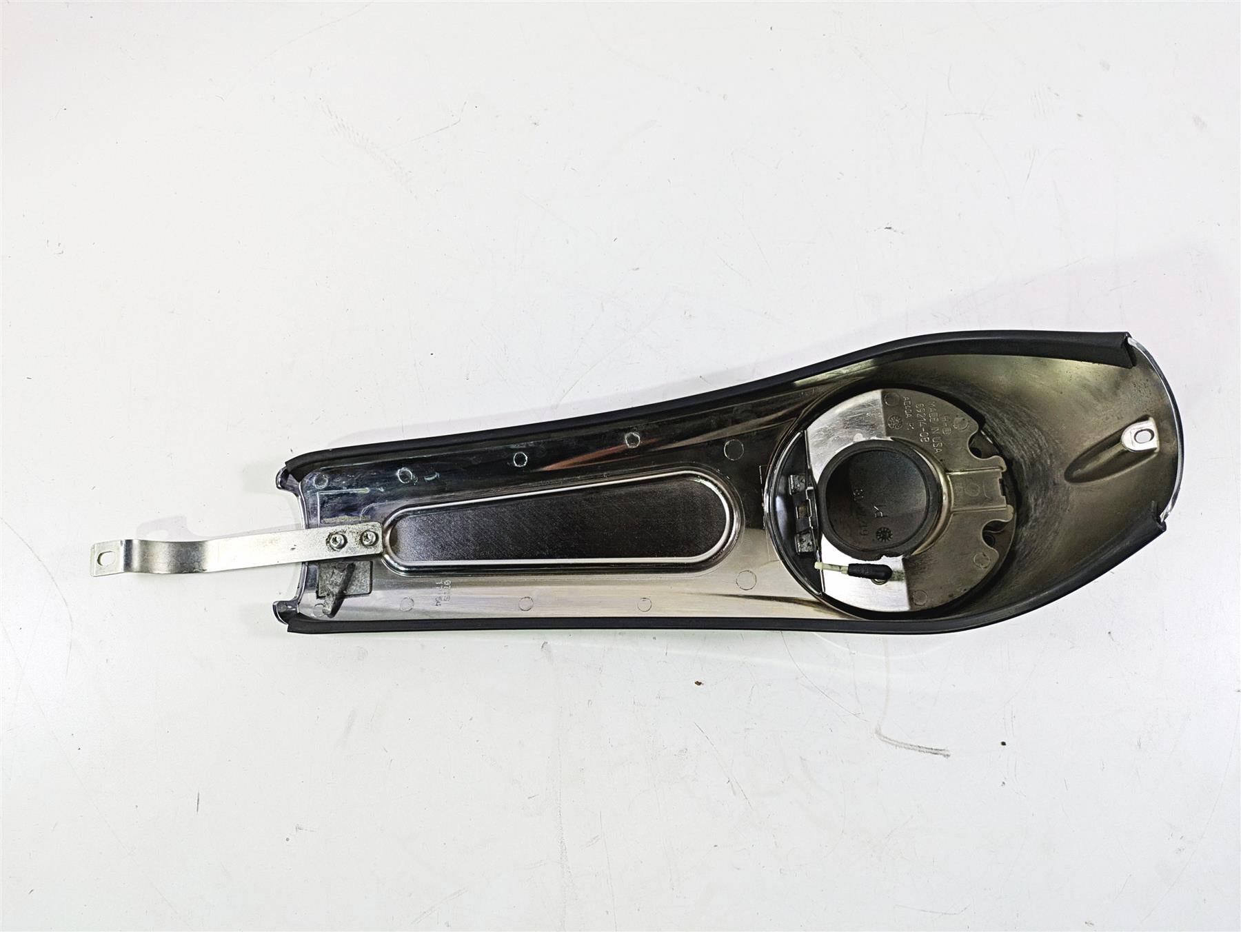 2010 Harley Touring FLHX Street Glide Fuel Tank Cover Dash Console 69214-08 {{ shop.shopifyCountryName }} - Mototech271
