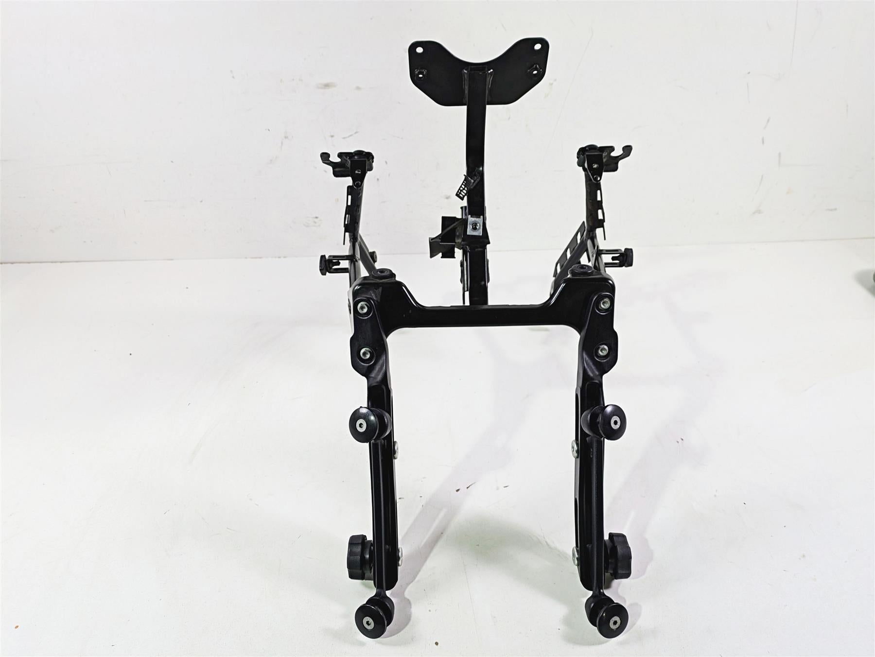2016 Moto Guzzi Stelvio 1200 8V NTX Front Stay Holder Carrier Support 886646 {{ shop.shopifyCountryName }} - Mototech271