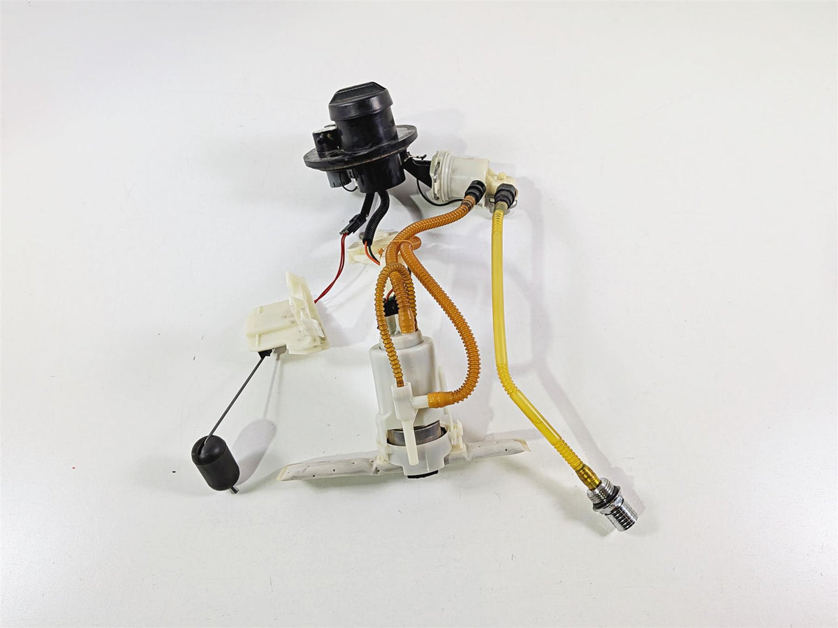2018 Harley FLHTCU Touring Electra Glide Fuel Gas Petrol Pump - Tested 75069-08D-Mototech271