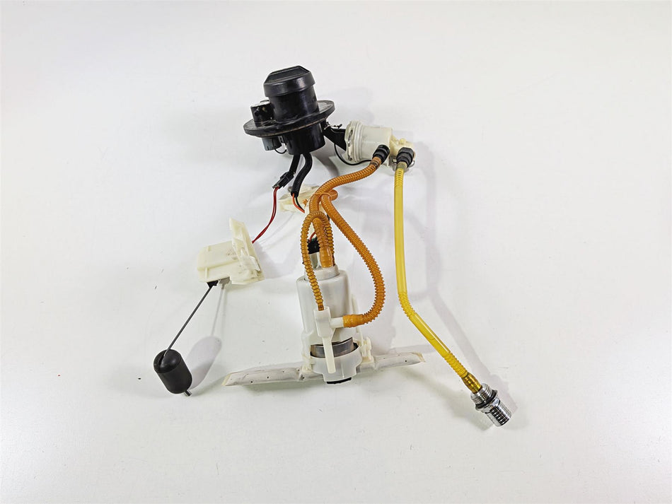 2018 Harley FLHTCU Touring Electra Glide Fuel Gas Petrol Pump - Tested 75069-08D-Mototech271