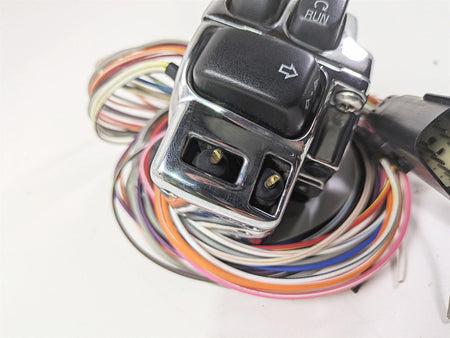 2010 Harley Touring FLHXSE CVO Street Glide Right Hand Control Switch 71684-06A {{ shop.shopifyCountryName }} - Mototech271