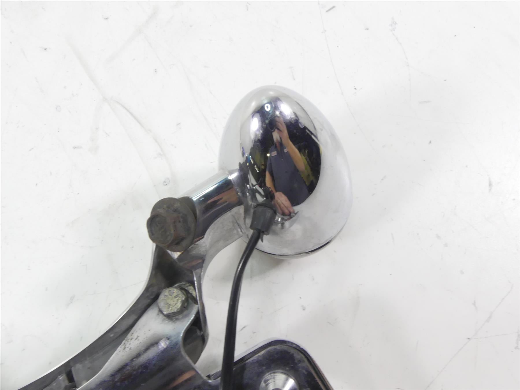 2007 Harley Touring FLHR SE CVO Road King Rear Blinker Bar Plate Holder 68629-05 {{ shop.shopifyCountryName }} - Mototech271