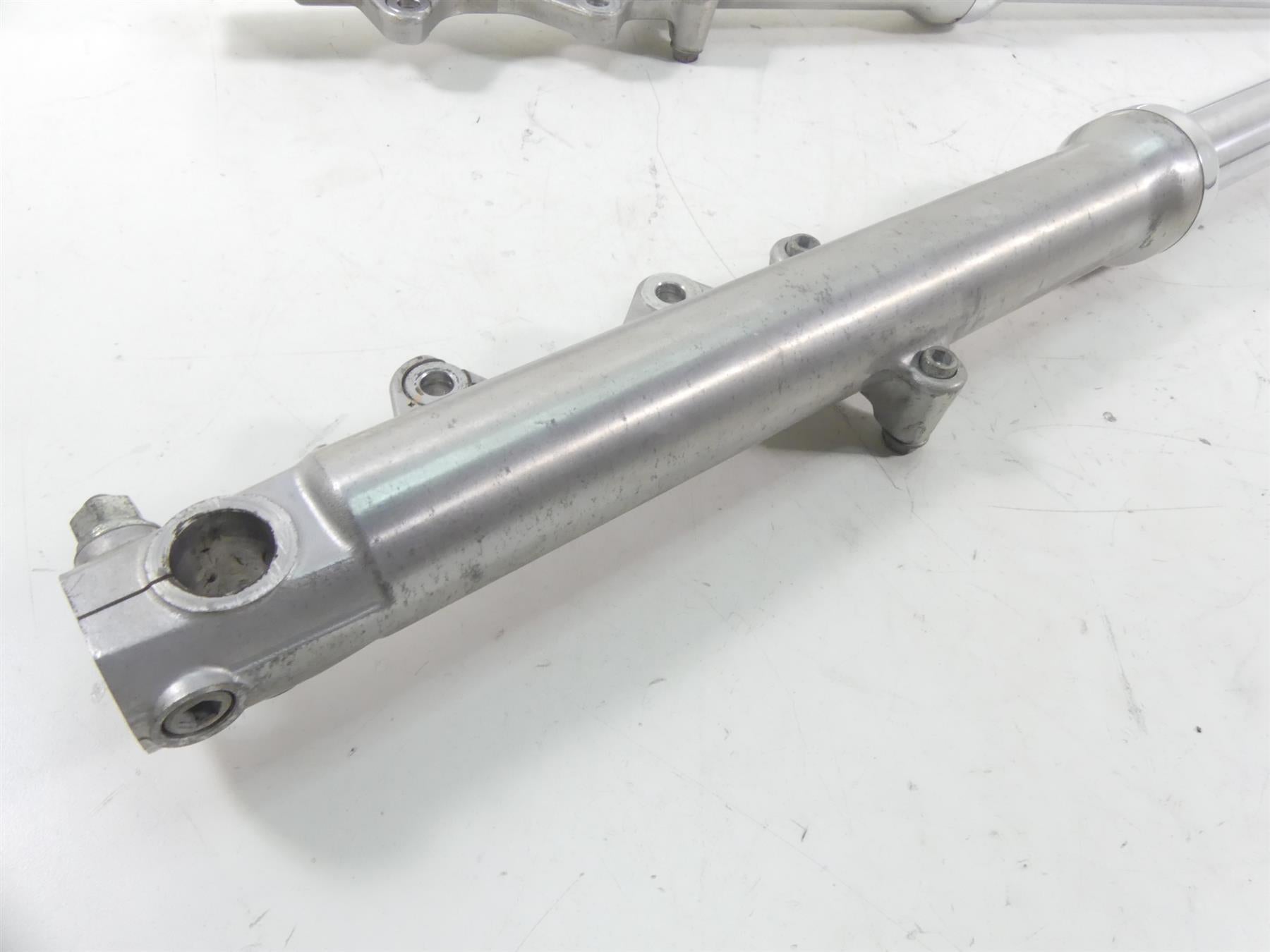 1995 Harley Dyna FXDL Low Rider Dual Caliper 39mm Front Forks 45949-92 45952-90 {{ shop.shopifyCountryName }} - Mototech271