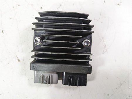 2023 Triumph Street Triple 765 RS Rectifier Voltage Regulator FH027AA T1300675 {{ shop.shopifyCountryName }} - Mototech271