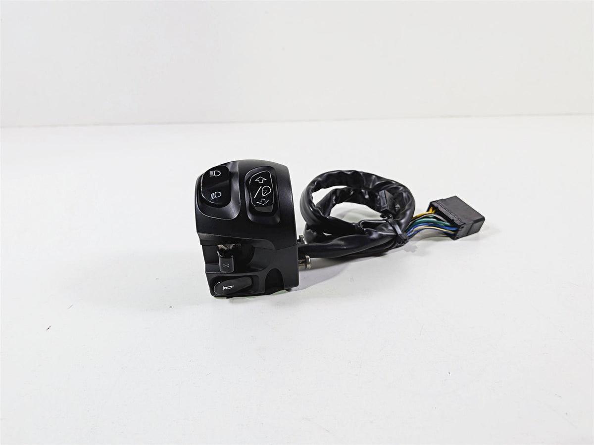 2013 Victory Vision Tour Left Hand Windshield Light Control Switch 4011993 {{ shop.shopifyCountryName }} - Mototech271