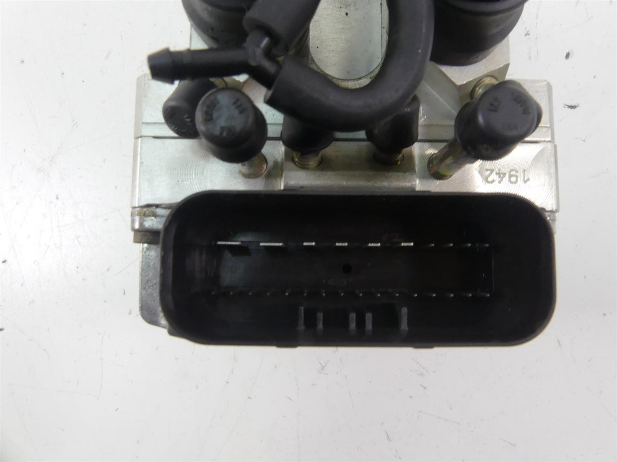 2003 BMW R1150 GS R21 Abs Brake Pump Block Module Integral 34517660909 {{ shop.shopifyCountryName }} - Mototech271