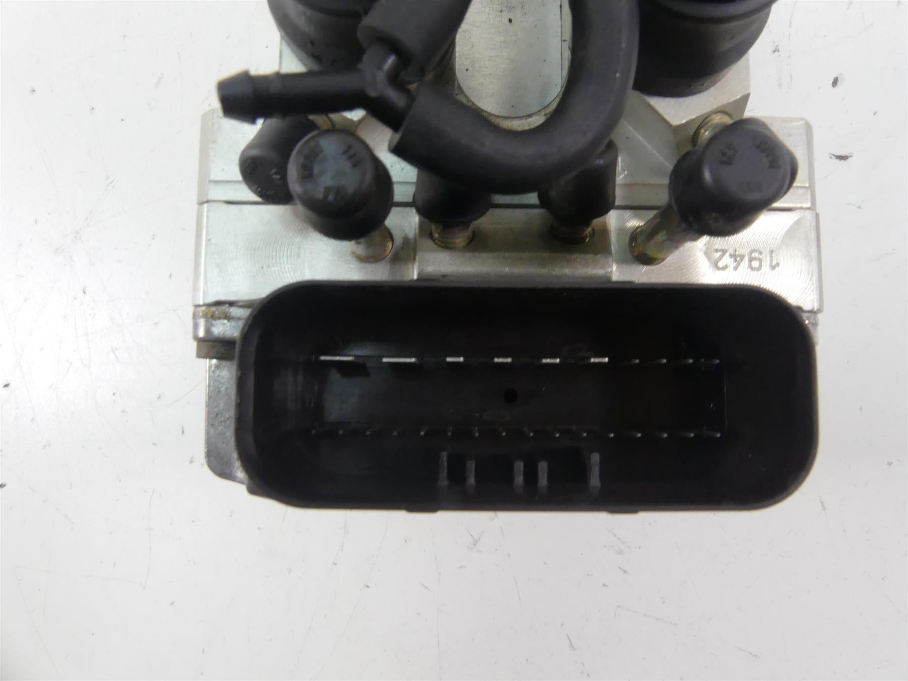2003 BMW R1150 GS R21 Abs Brake Pump Block Module Integral 34517660909 {{ shop.shopifyCountryName }} - Mototech271
