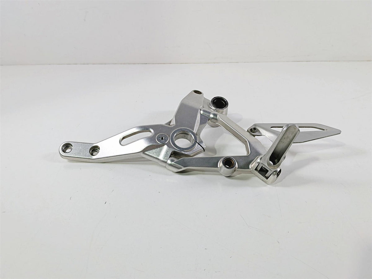2017 Ducati Panigale 1299 Left Front Foot Peg & Frame Mount 82431861A 8291E061A-Mototech271