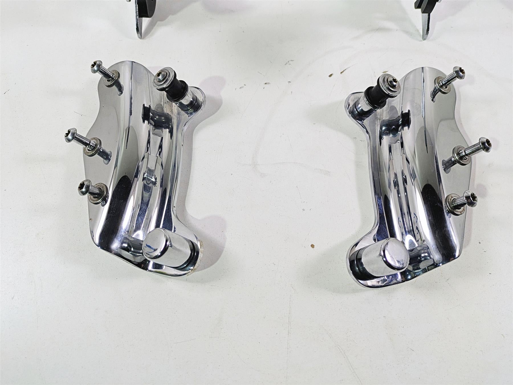 2009 Harley Touring FLHX Street Glide Sissy Bar 13.5" + Quick Release 52627-09A {{ shop.shopifyCountryName }} - Mototech271