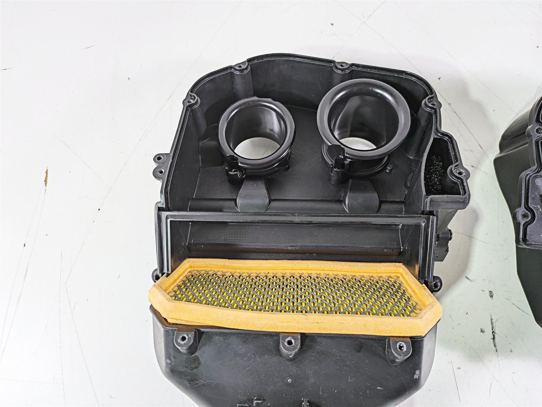 2021 Aprilia RS660 Air Filter Cleaner Breather Box U 2B006527 L 2B006529 {{ shop.shopifyCountryName }} - Mototech271