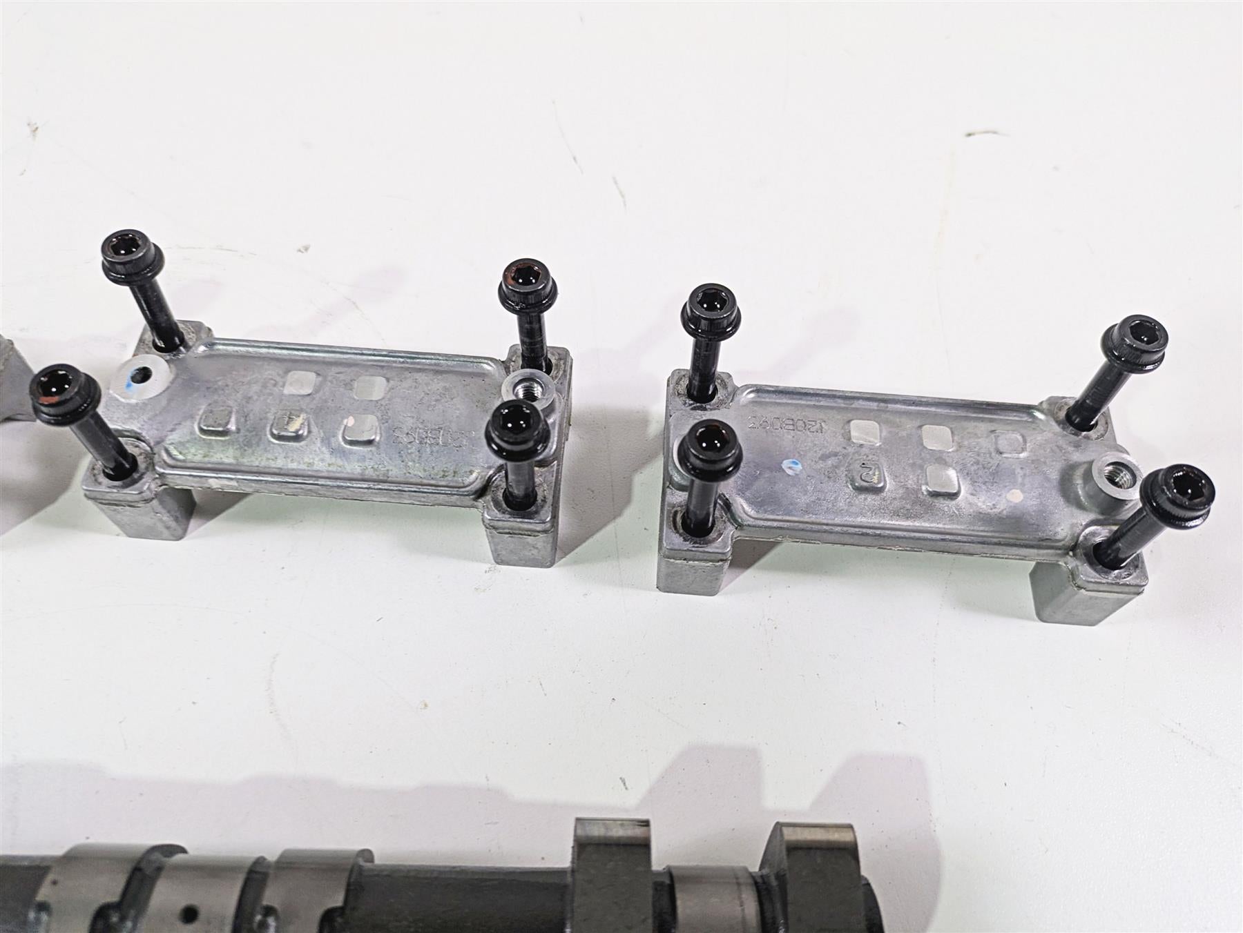 2020 Kawasaki Z900 ZR900 Camshaft Cam Shaft Set 49118-0942 49118