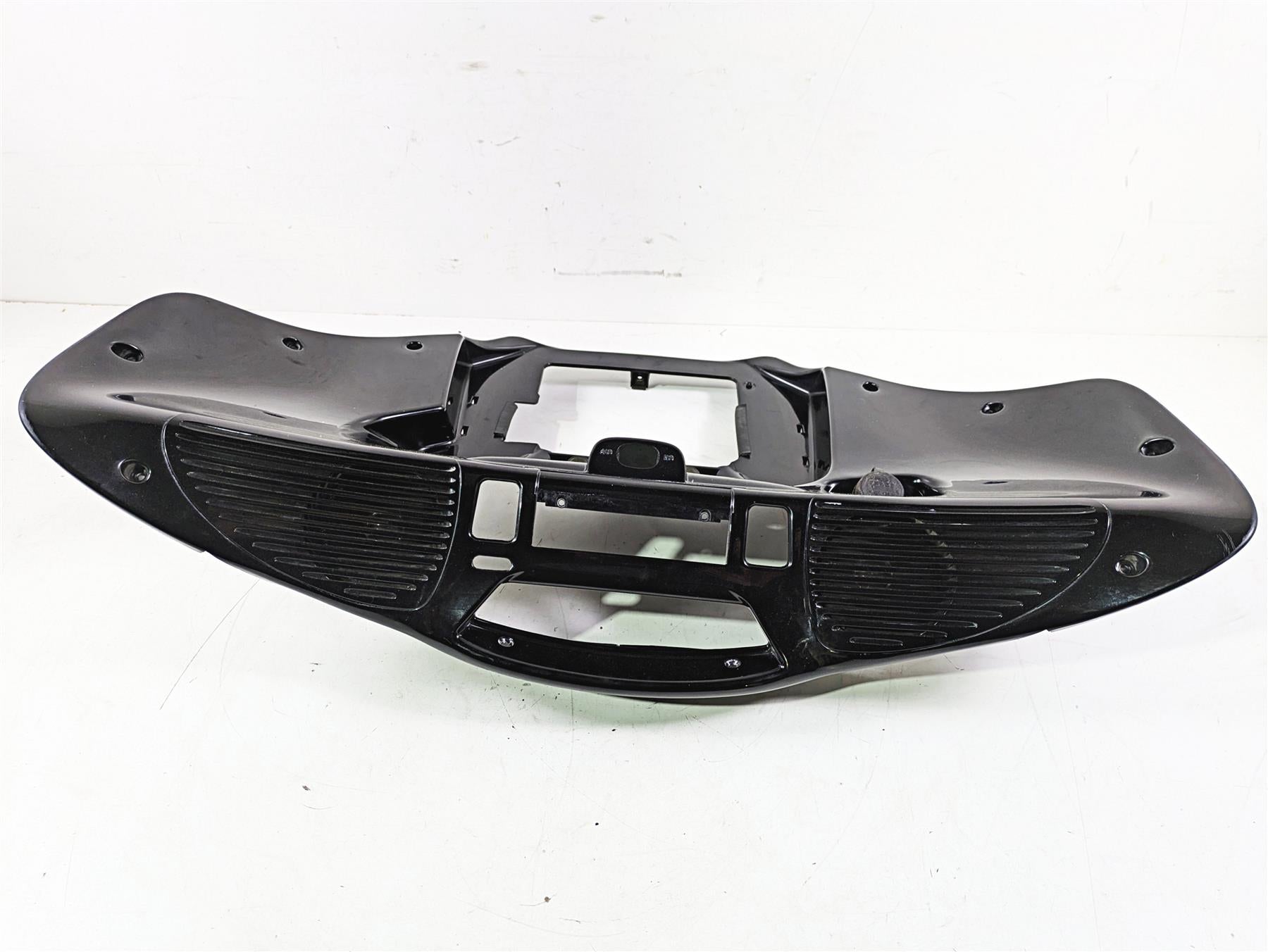 2004 Yamaha XVZ1300 Royal Star Inner Front Fairing Cover 4XY-28350-00-P7 {{ shop.shopifyCountryName }} - Mototech271