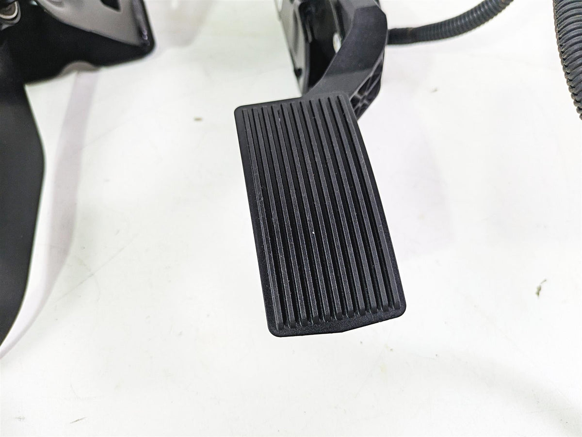 2018 Can Am Maverick X3 XRC Turbo R Foot Brake Accelerate Pedal Set 707001803 {{ shop.shopifyCountryName }} - Mototech271