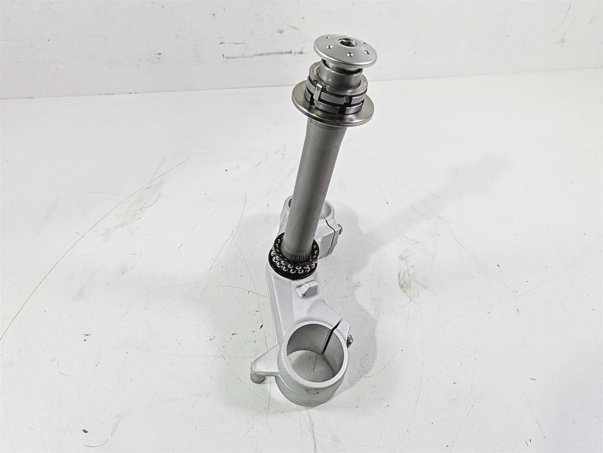 2016 BMW R1200RS K54 Lower Triple Tree Steering Clamp 8549422 31428549594 {{ shop.shopifyCountryName }} - Mototech271