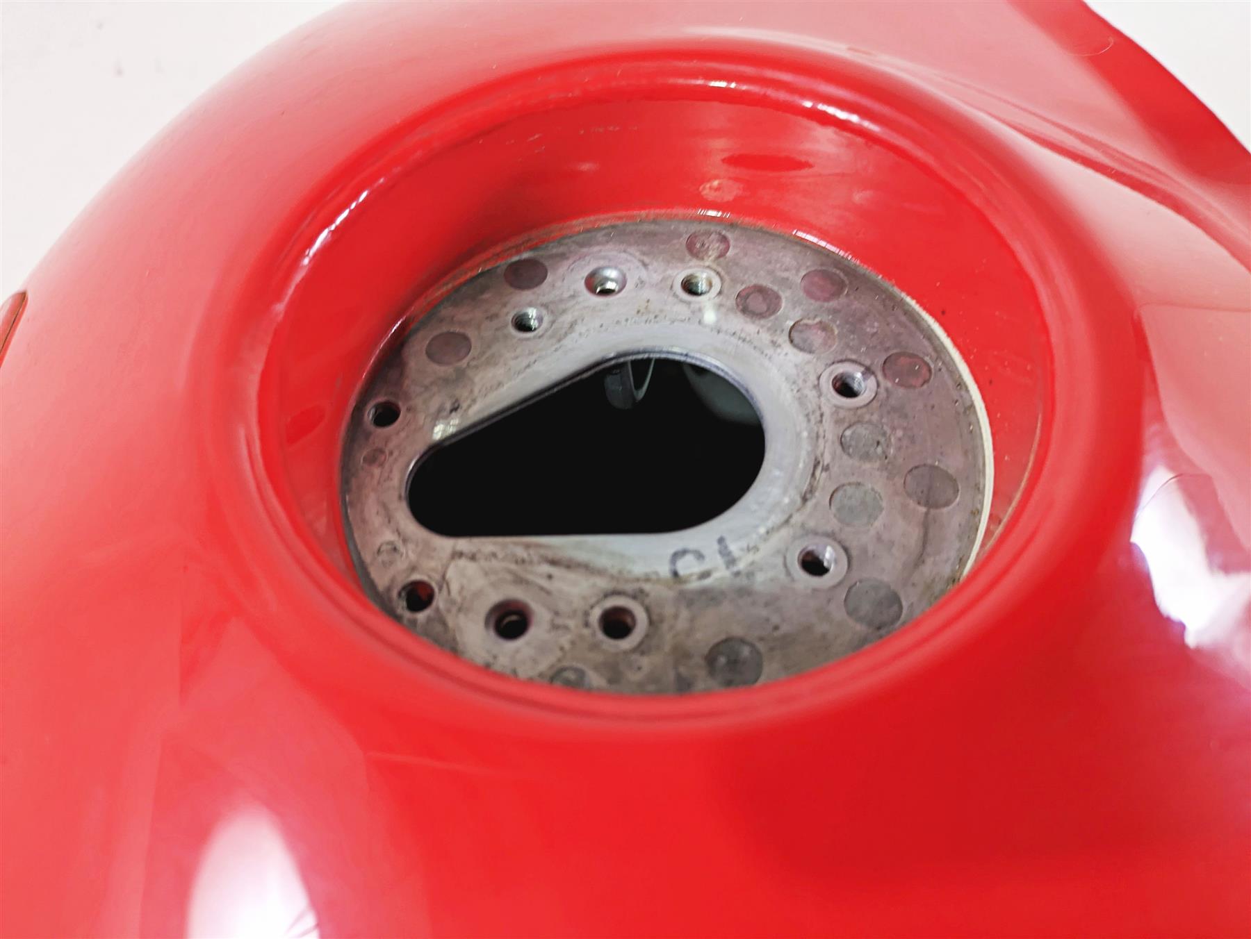 2017 BMW S1000R K47 Fuel Gas Petrol Tank Racing Red -No Dent 16117717884 8529242 {{ shop.shopifyCountryName }} - Mototech271
