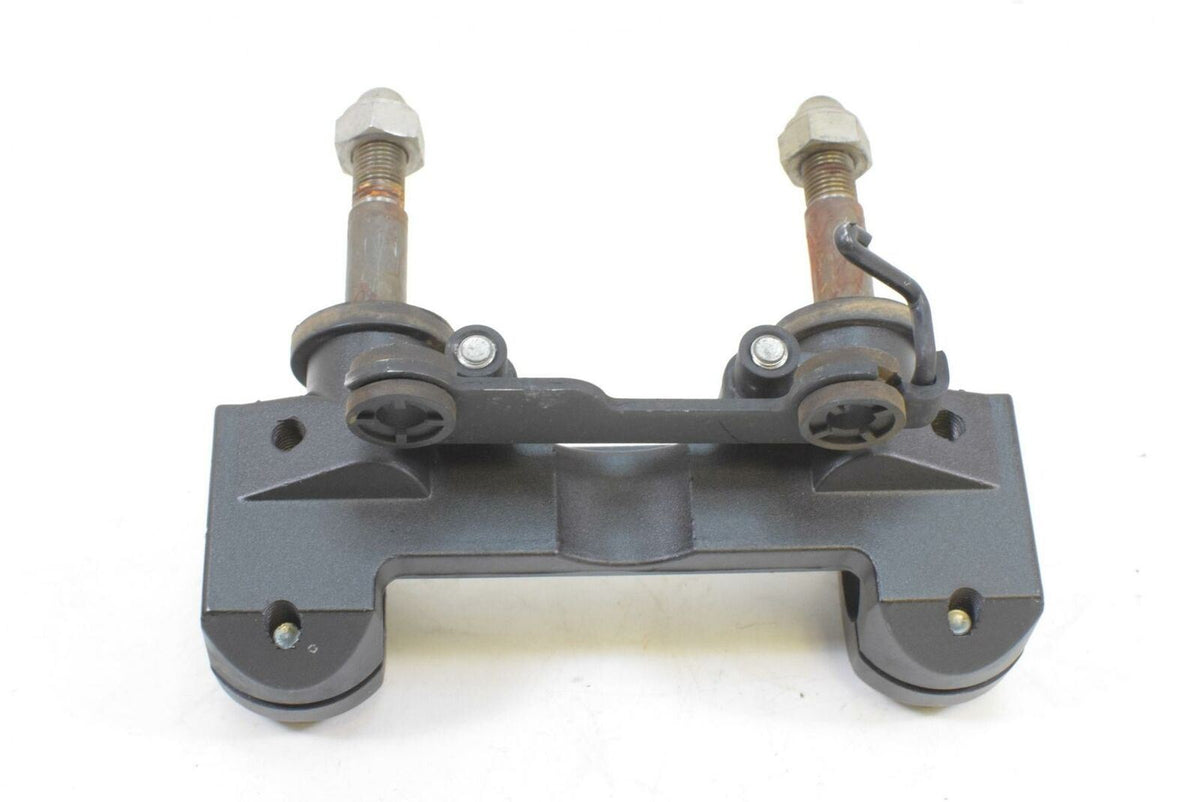 2009 Yamaha XVS1300 V-Star Tourer Handlebar Riser Holder Mount 3D8-23442-00-00 {{ shop.shopifyCountryName }} - Mototech271