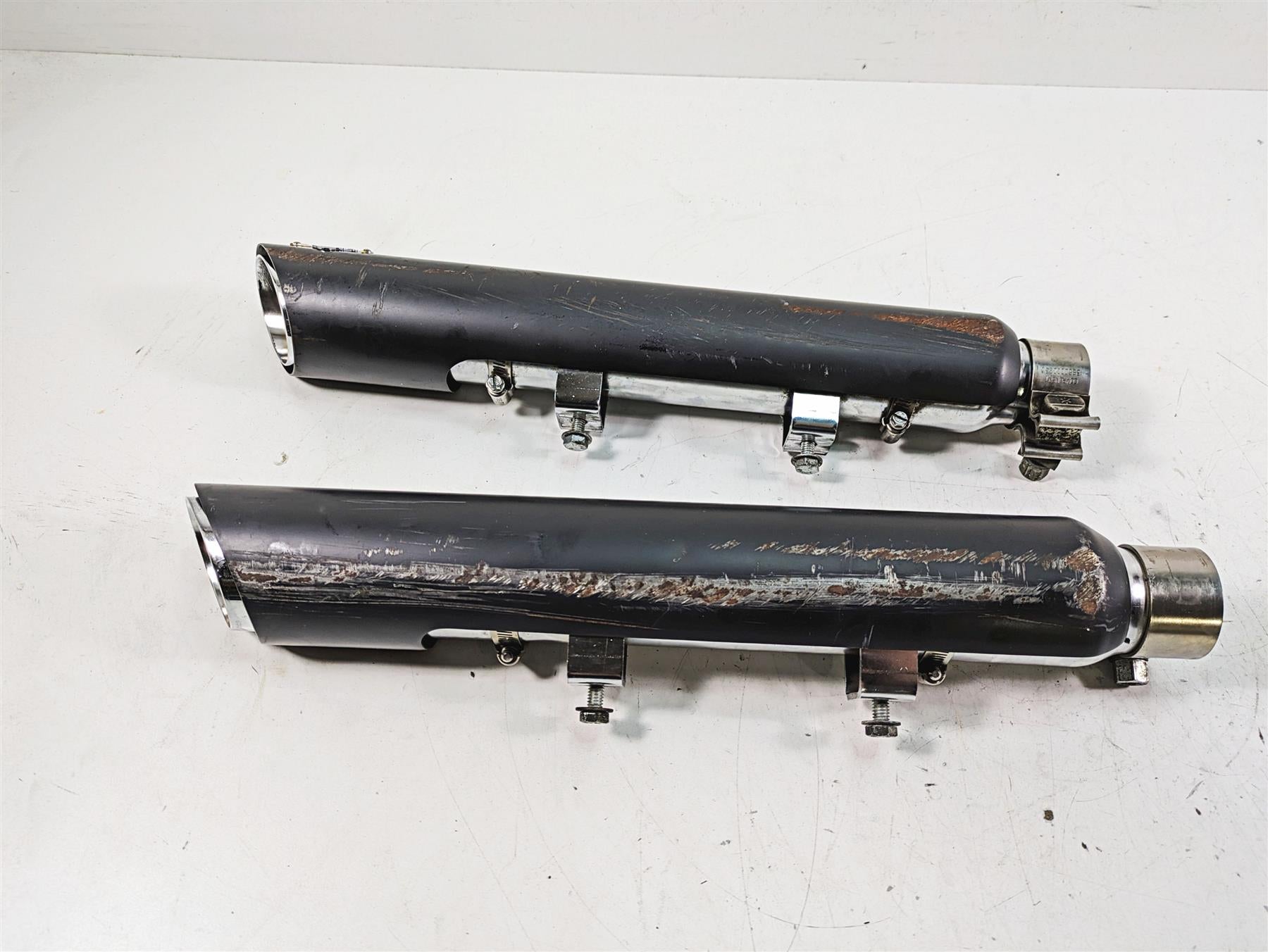2017 Harley XL883 N Sportster Iron Vance Hines Slip On Exhaust Muffler Set 46361 {{ shop.shopifyCountryName }} - Mototech271