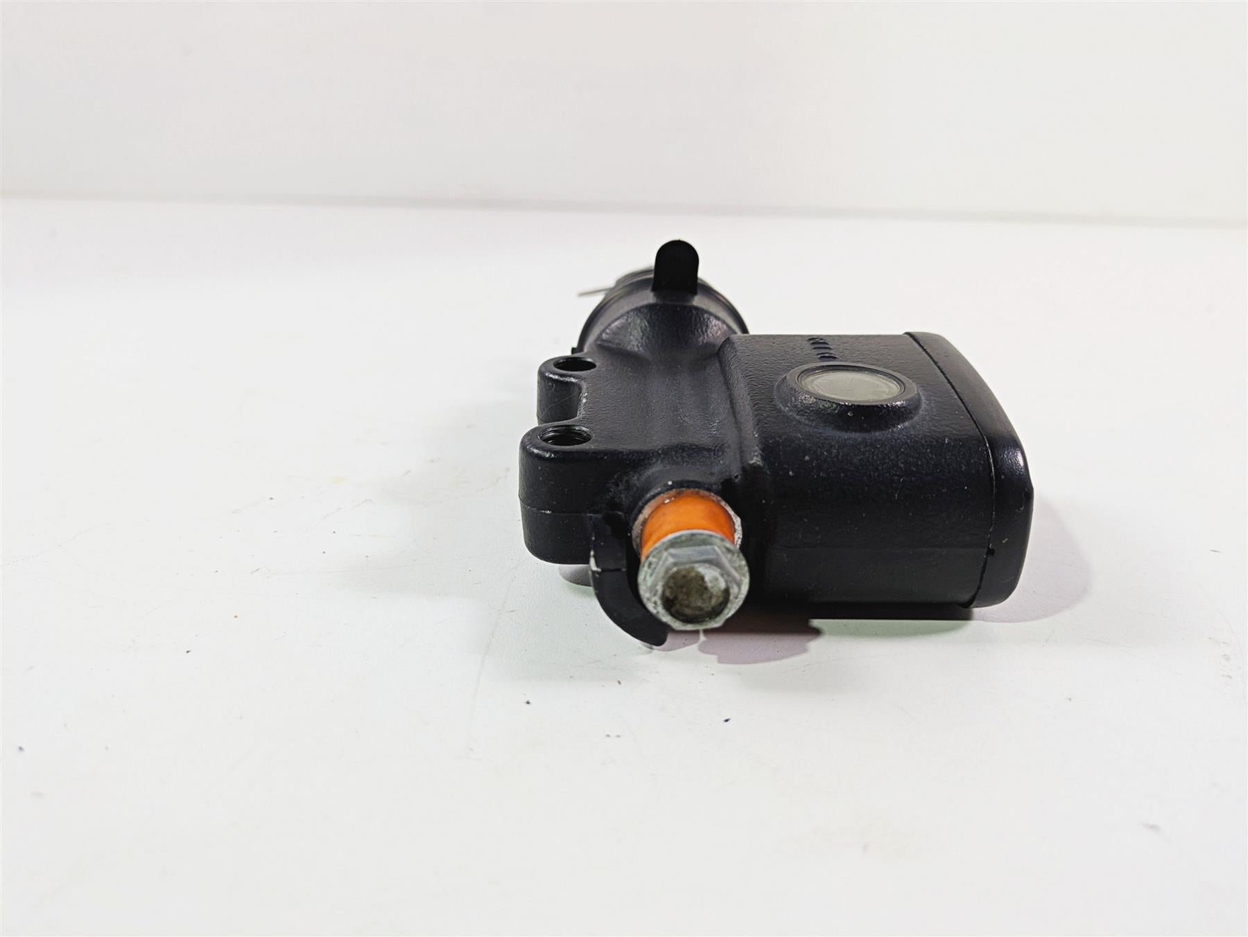 2020 Harley Softail FXST Standard Rear Brake Master Cylinder 5/8" 41700460 {{ shop.shopifyCountryName }} - Mototech271