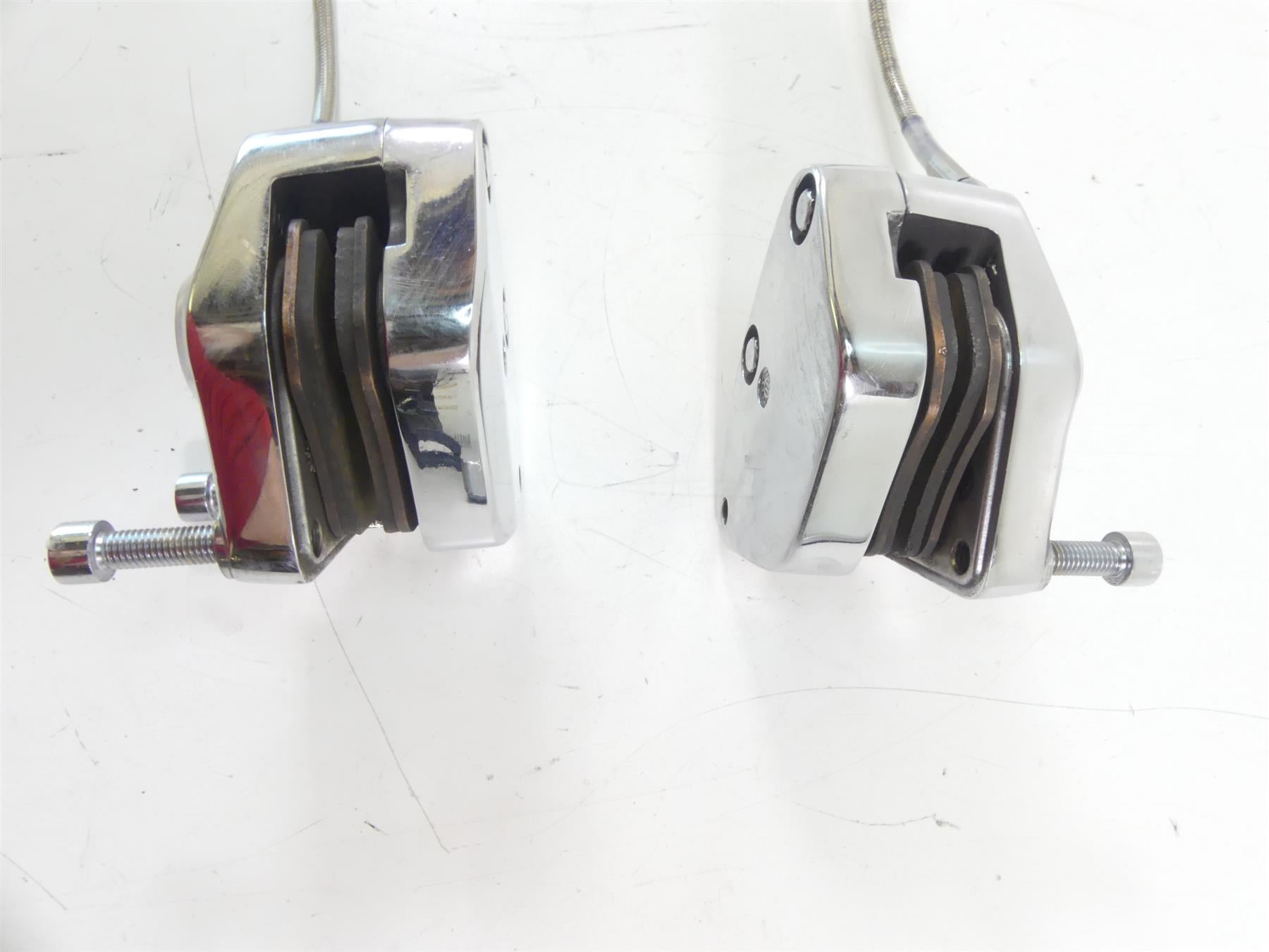 1997 Harley Dyna FXDS Super Glide Conv Front Chrome Brake Caliper Set 44023-83C {{ shop.shopifyCountryName }} - Mototech271