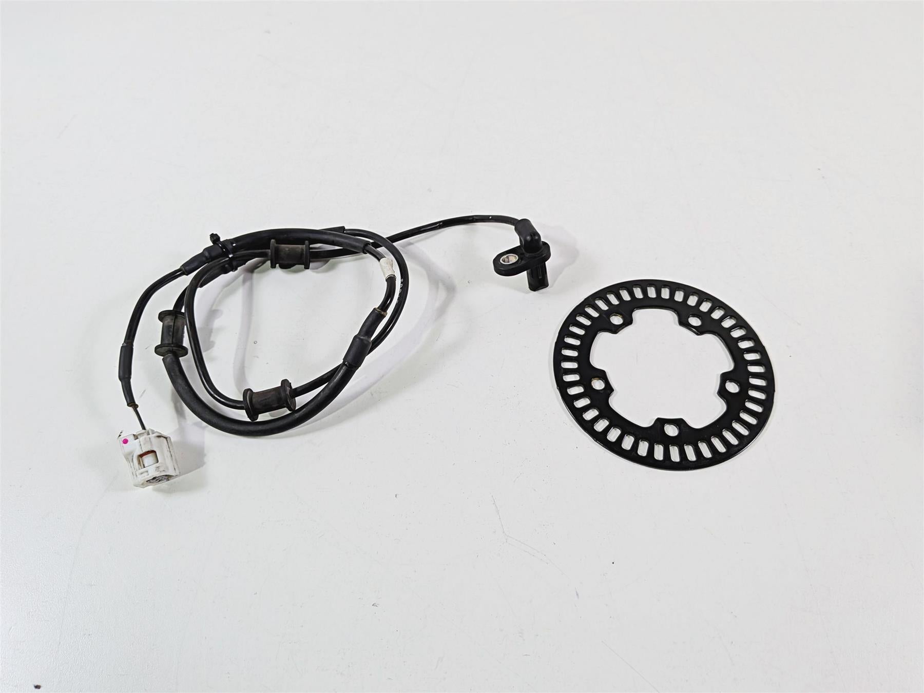 2024 Yamaha YZF R1 RN65 Rear Abs Brake Wheel Speed Sensor - Read 2CR-85980-01-00 {{ shop.shopifyCountryName }} - Mototech271