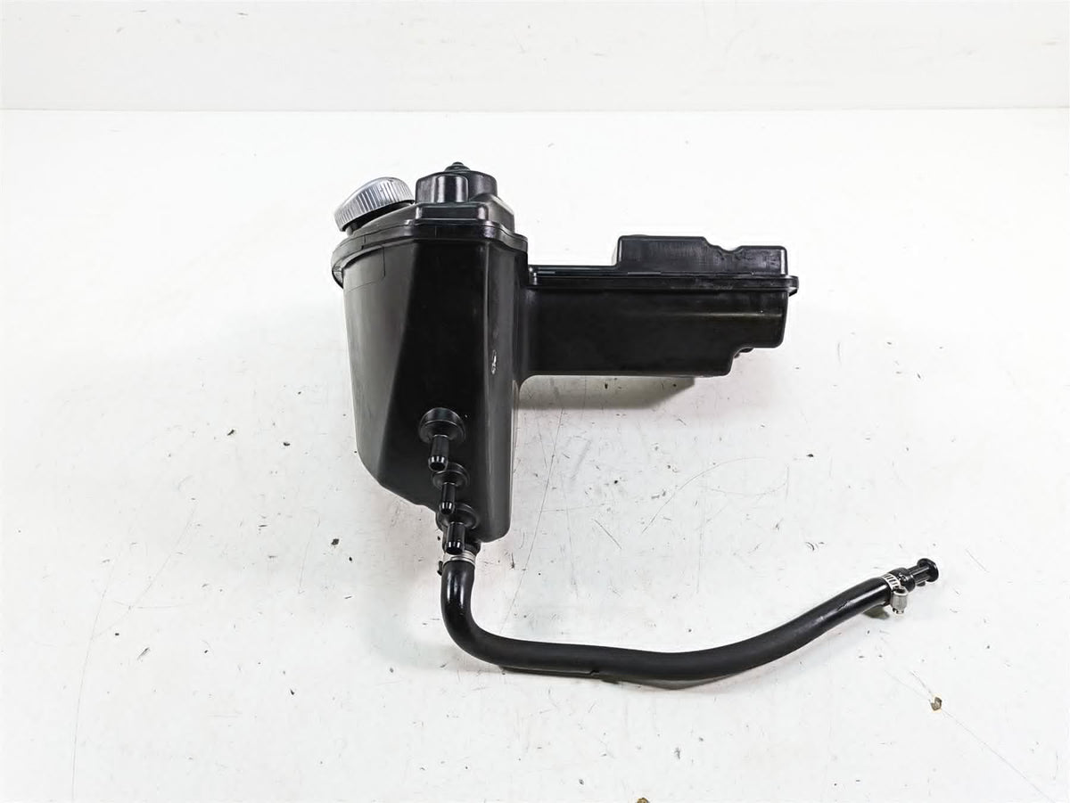 2017 Harley XL883 N Sportster Iron Oil Tank Reservoir & Dip Stick 62500017 {{ shop.shopifyCountryName }} - Mototech271