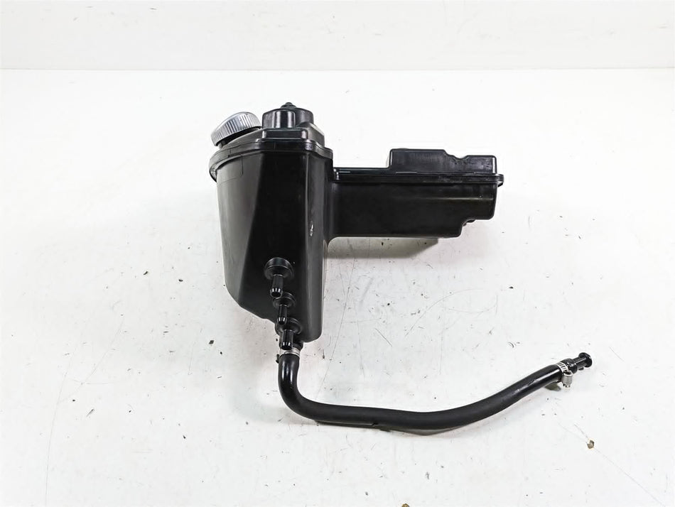 2017 Harley XL883 N Sportster Iron Oil Tank Reservoir & Dip Stick 62500017 {{ shop.shopifyCountryName }} - Mototech271
