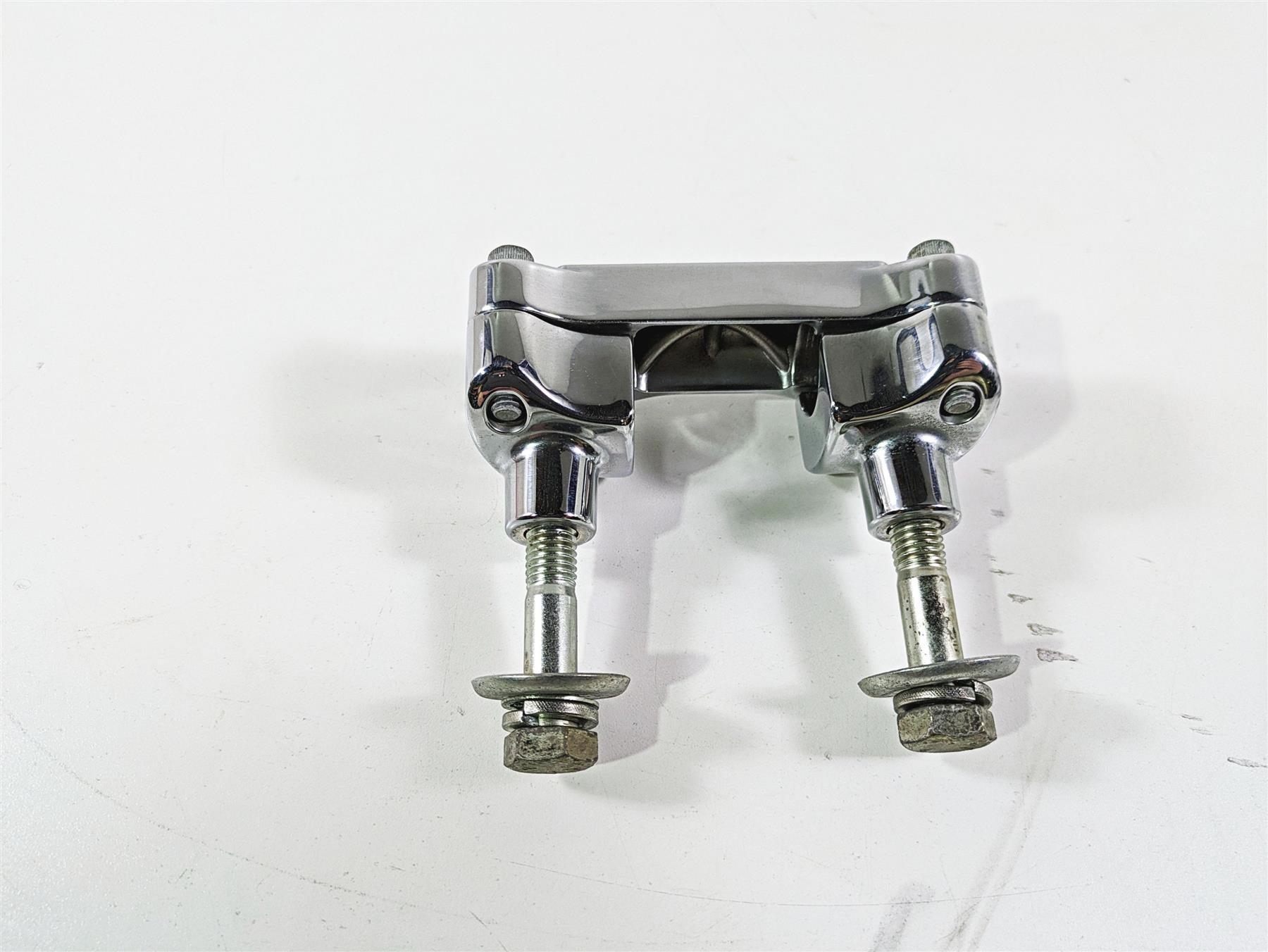 2008 Harley FLSTC Softail Heritage Handlebar Riser Holder Set 56567-86B {{ shop.shopifyCountryName }} - Mototech271