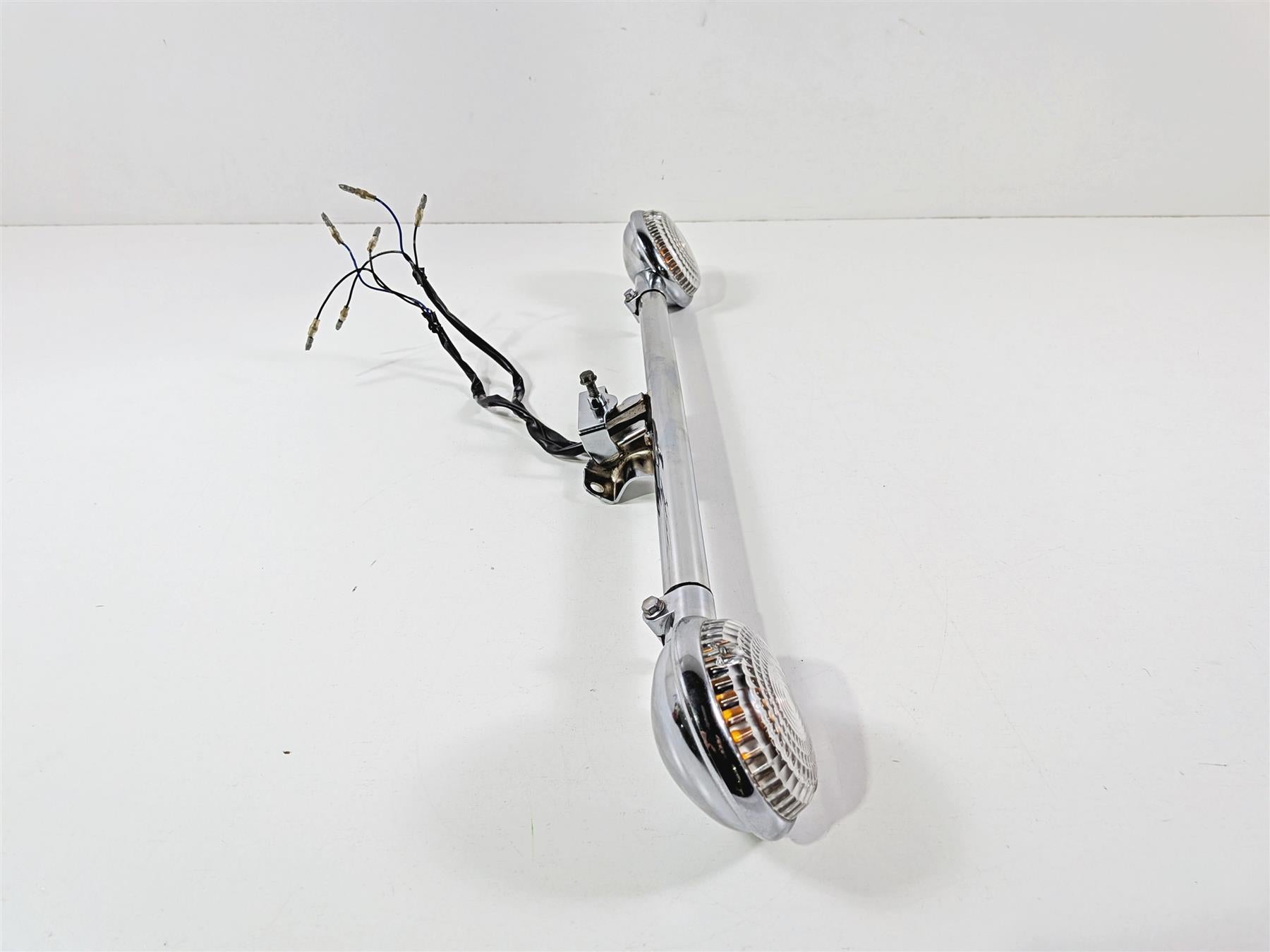 2006 Yamaha XVZ1300 Royal Star Front Blinker Bar Turn Signal Set 1D6-83310-00-00 {{ shop.shopifyCountryName }} - Mototech271