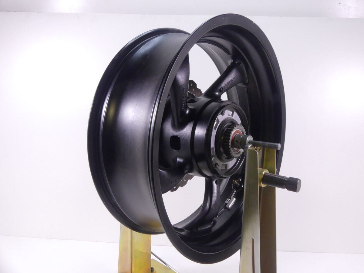 2019 Yamaha VMX17 V-Max 1700 Straight Rear Wheel Rim 18x6 2S3-25338-00-98 {{ shop.shopifyCountryName }} - Mototech271
