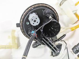 2009 Harley Touring FLHX Street Glide Fuel Gas Petrol Pump - Tested 75069-08D | Mototech271