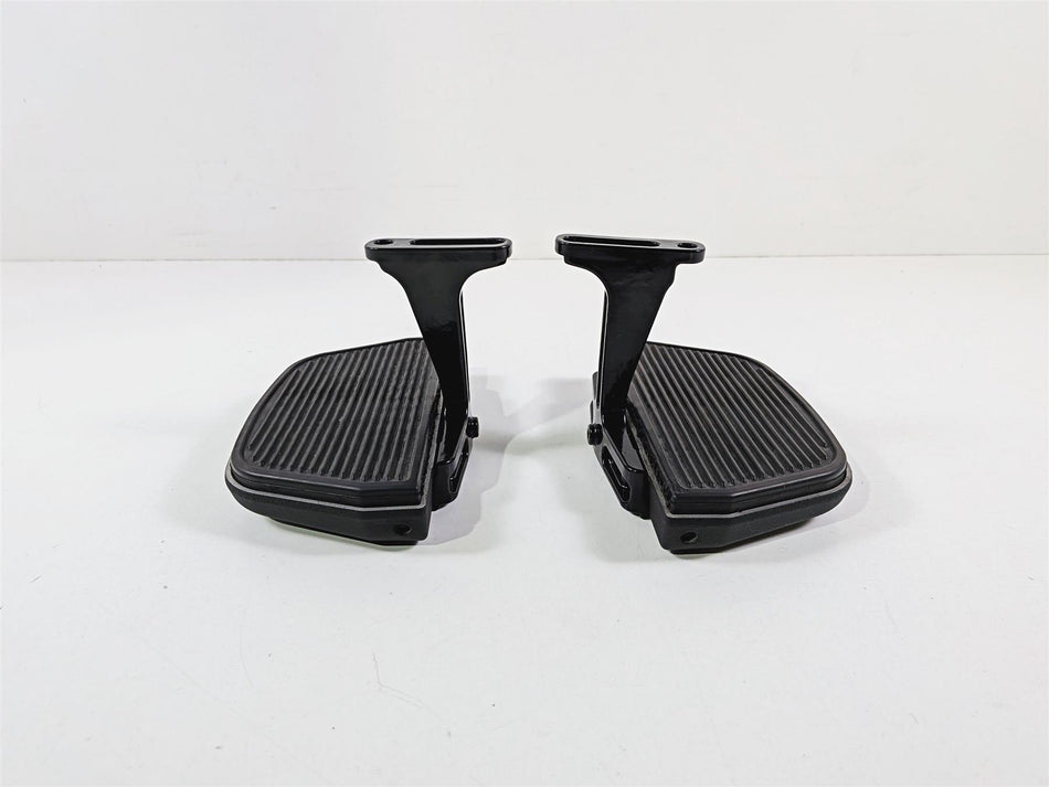 2014 Harley Touring FLHTK Electra Glide Rear Passenger Floor Board Set 52719-10