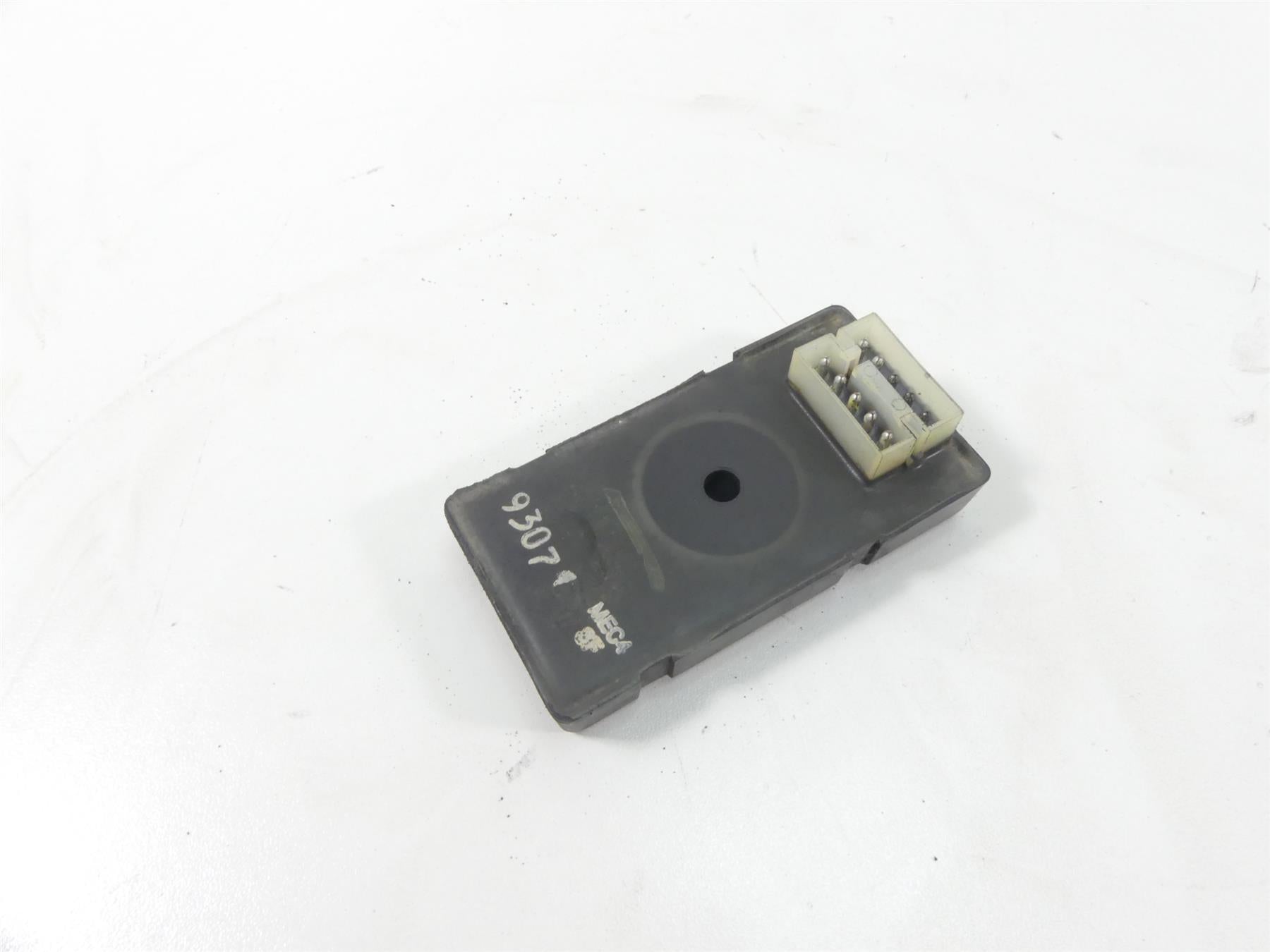 1993 Harley FXSTS Softail Springer Tsm Turn Signal Module - Read 68537-89G 9307 {{ shop.shopifyCountryName }} - Mototech271