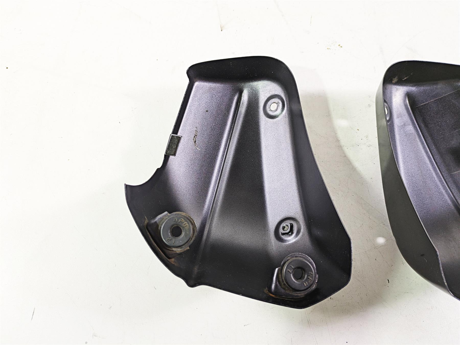 2008 Yamaha XVZ1300 Royal Star Side Cover Set Oem Paint 4NK-21711-00-PD {{ shop.shopifyCountryName }} - Mototech271
