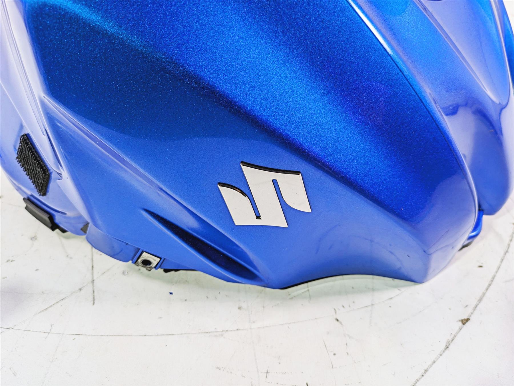 2016 Suzuki GSXR1000 Fuel Gas Petrol Tank Blue & Covers - No Dents 44100-47H30 {{ shop.shopifyCountryName }} - Mototech271