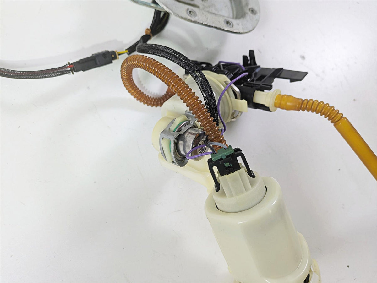 2010 Harley Dyna FXDB Street Bob Fuel Gas Petrol Pump - Tested 75218-04D {{ shop.shopifyCountryName }} - Mototech271