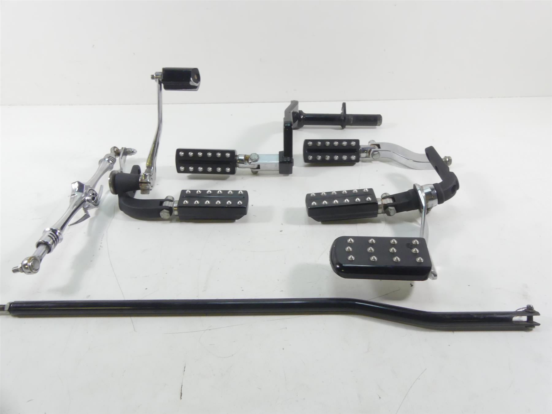 2005 Harley FXDWGI Dyna Wide Glide JB Kuryakyn Forward Foot Peg Set J-180-4693 {{ shop.shopifyCountryName }} - Mototech271