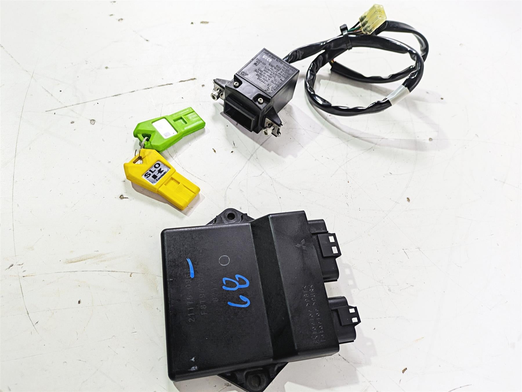 2018 Kawasaki STX-15F Jetski Cdi Ignition Switch Key Immobilizer