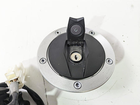 2022 Kawasaki ZR900RS Cafe Ignition Switch Key Lock Tank Cap Set Read 27048-5159 {{ shop.shopifyCountryName }} - Mototech271