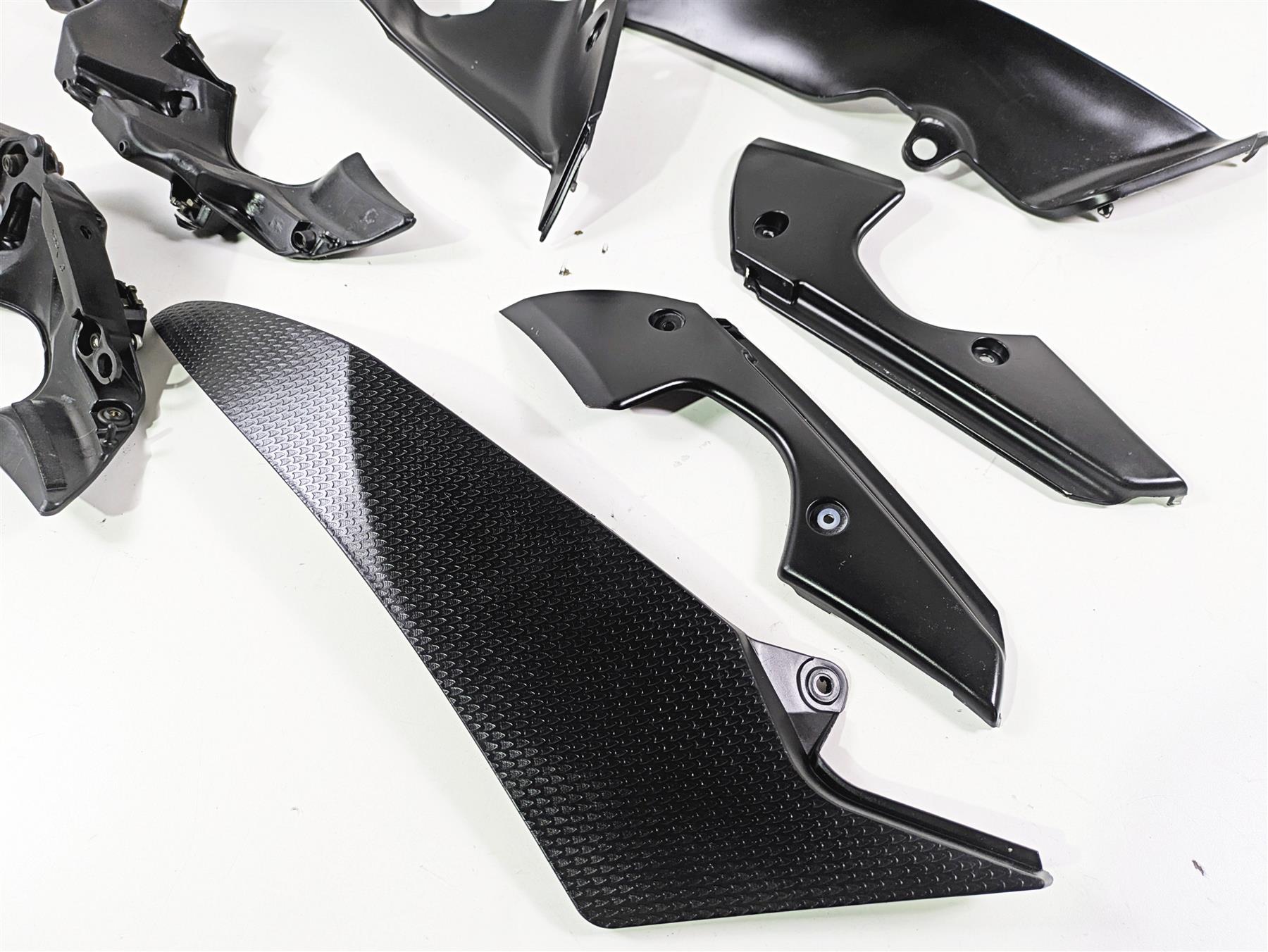 2014 Yamaha YZFR1 R1 RN22 Black Plastic Fairing Infill Cover Set {{ shop.shopifyCountryName }} - Mototech271
