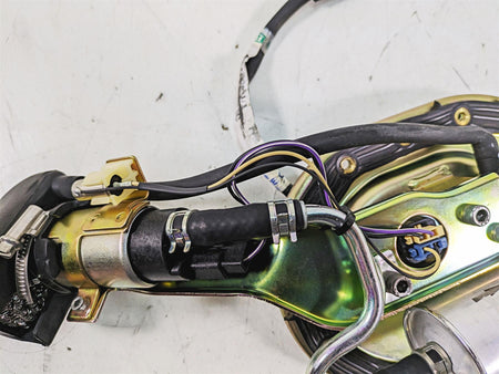 2011 Triumph America Fuel Gas Petrol Pump - Tested T2406008 T2403135 {{ shop.shopifyCountryName }} - Mototech271