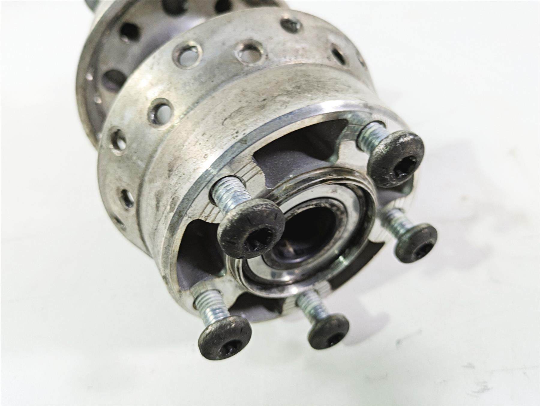 2017 Harley Dyna FXDB Street Bob Rear Spoke Wheel Hub 17in 25mm - Read 41430-09A {{ shop.shopifyCountryName }} - Mototech271