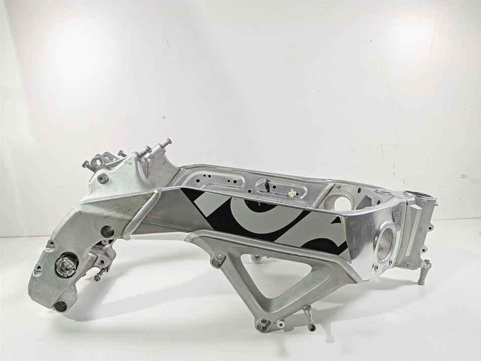 2017 Aprilia RSV 1100 Tuono V4 Factory Straight Main Frame Chassis With Salvage Tennessee Title 896962 {{ shop.shopifyCountryName }} - Mototech271