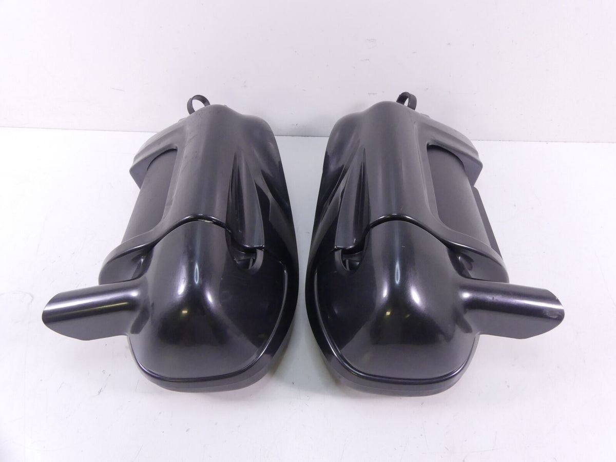 2009 Harley Touring FLHTCU Electra Glide Lower Leg Fairing Cover Set 58816-05A {{ shop.shopifyCountryName }} - Mototech271