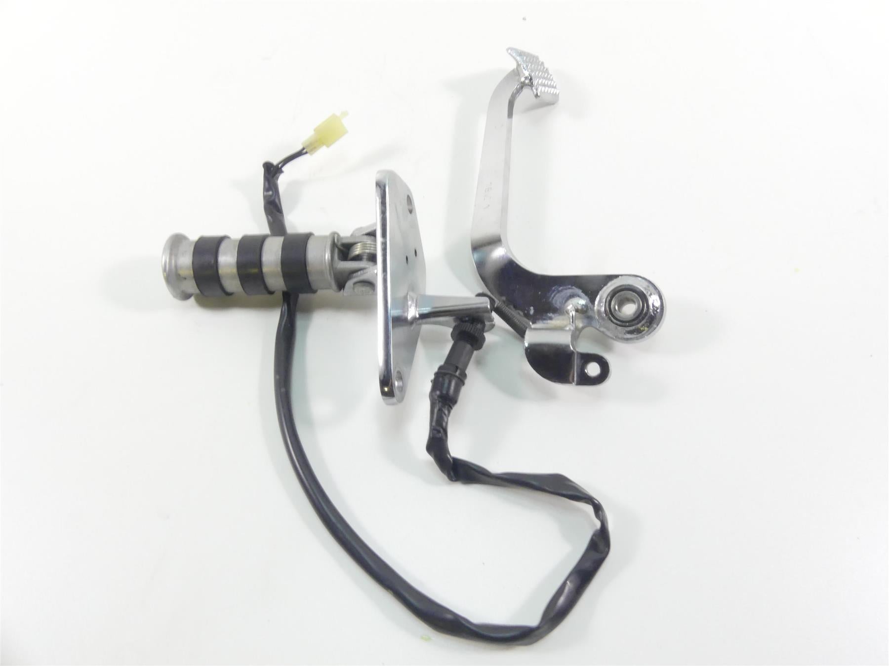 2007 Honda VT1100 C2 Shadow Front Right Foot Peg & Brake Pedal 50615-MCK-A00 {{ shop.shopifyCountryName }} - Mototech271