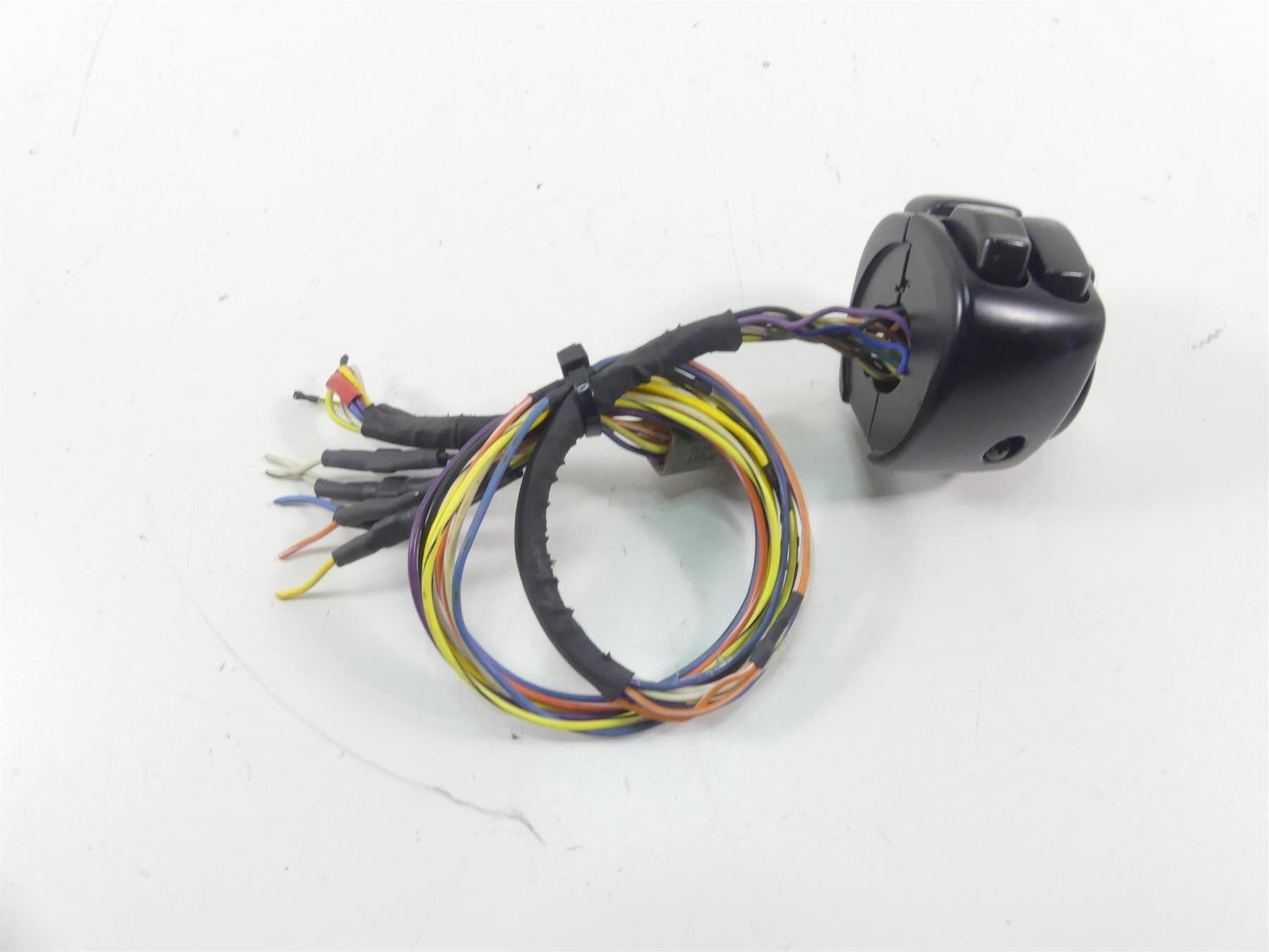 2005 Harley Touring FLHRSI Road King Left Hand Control Switch - Read 71597-96B {{ shop.shopifyCountryName }} - Mototech271